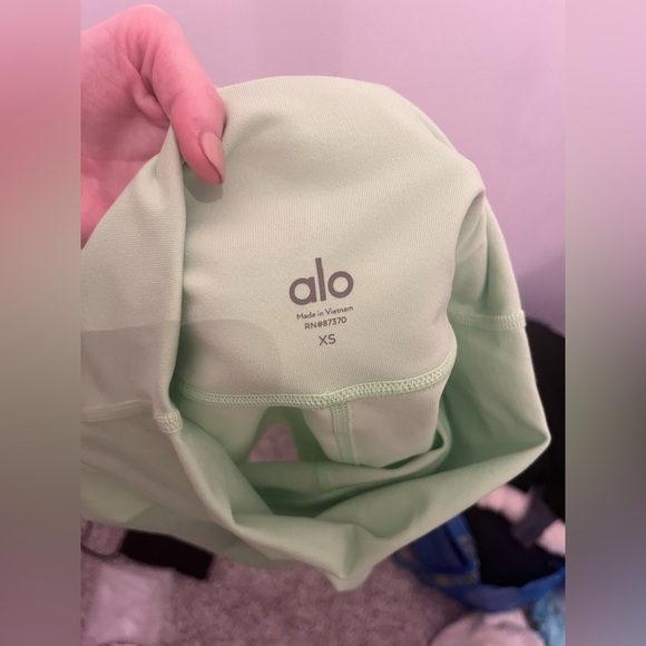 Alo Yoga High Waisted Biker Short 7" Neon Yellow Extra Small - Picture 5 of 5